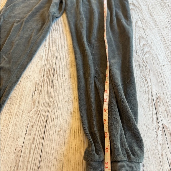 YOUNG FABULOUS & BROKE Zip Up Cropped Hoodie Sweatshirt & Sweatpants Set S - Picture 11 of 15